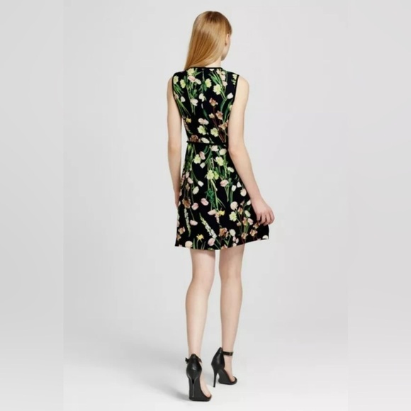 175. NWT Victoria Beckham x Target Black English Floral Satin Dress Sz 2X - Picture 9 of 9
